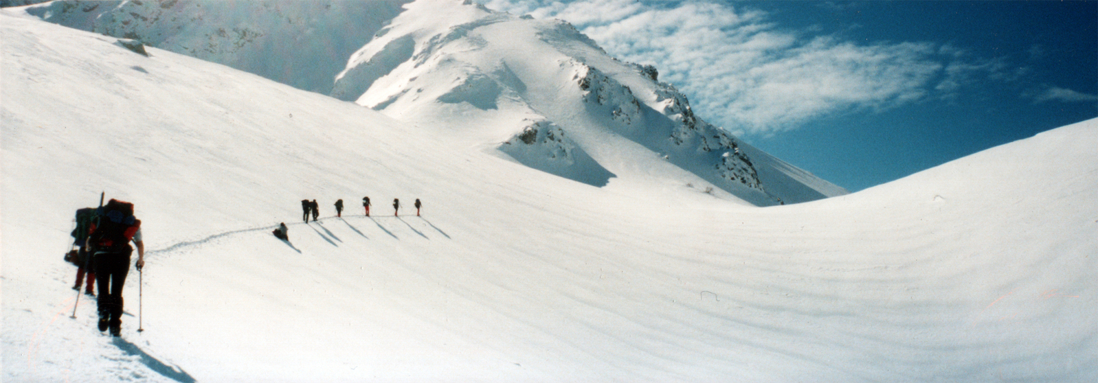 alpine-climbing-1405845-1598x557